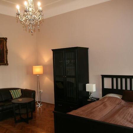 Diamonds Apartment With 2 Rooms Near Guzsdu Udvar 布达佩斯 外观 照片
